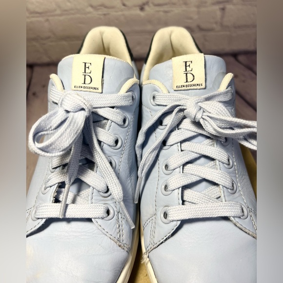 Ellen Degeneres ED Chapa Love Shoes Blue Leather Lace Up Sneakers Women
Size 6.5 - Picture 5 of 16